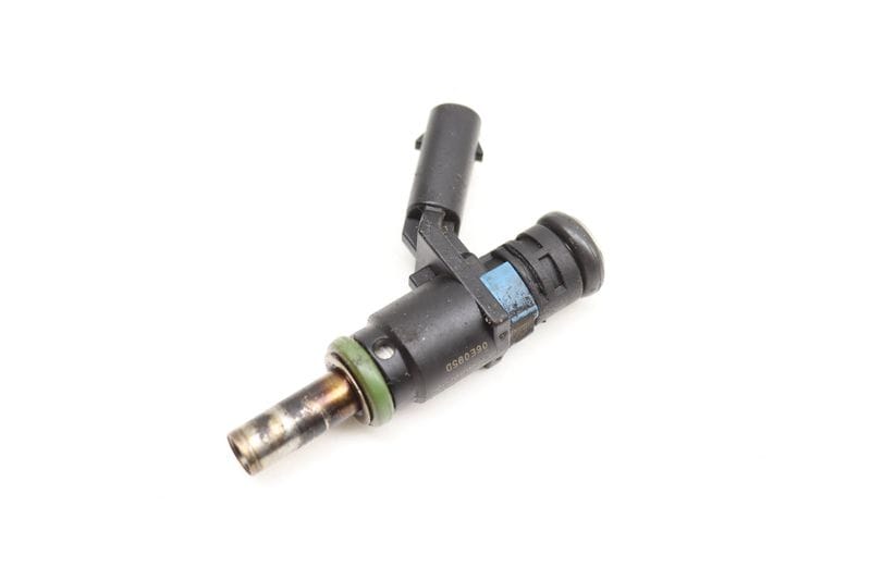 Fuel Injector 06E906031A — Used (SKU 594184)