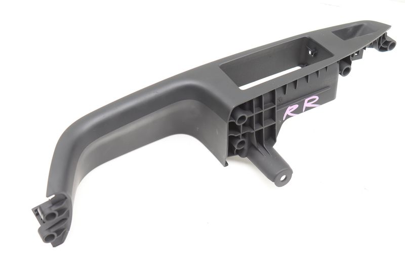 Door Panel Pull / Window Switch Trim 4G8867372 — Used (SKU 590018)