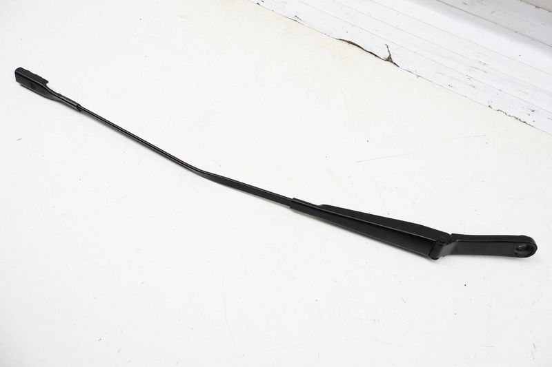 Windshield Wiper Arm 4G1955408D — Used (SKU 718365)