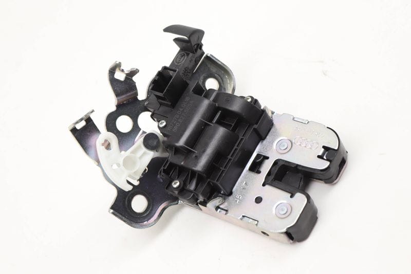 Trunk Latch / Lock 8R0827505A — Used (SKU 590283)
