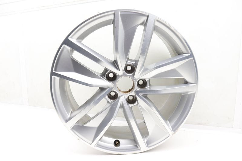 18" Inch Alloy Rim / Wheel 8U0601025AN — Used (SKU 564973)