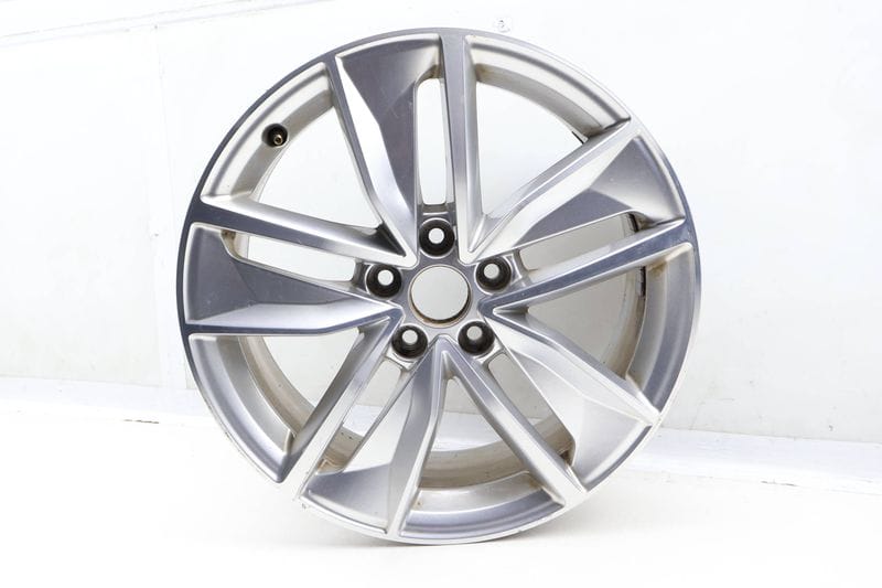 18" Inch Alloy Rim / Wheel 8U0601025AN — Used (SKU 635730)