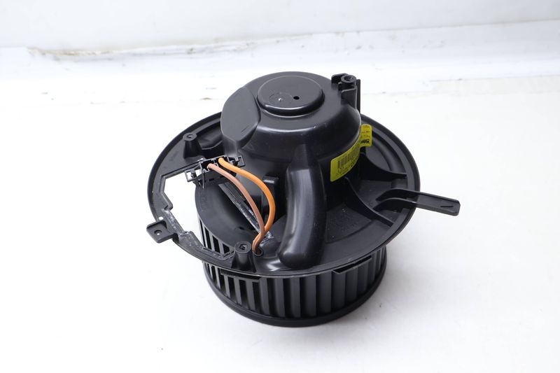 Blower Motor / Fan 1K1820015Q — Used (SKU 665732)