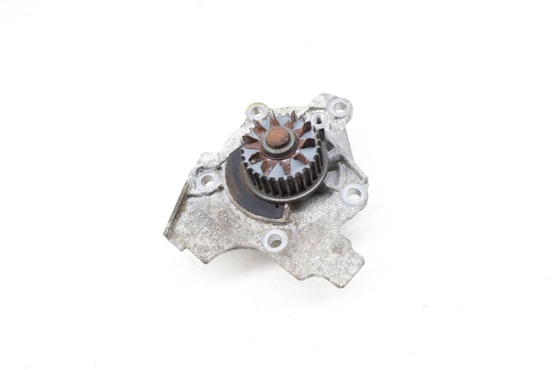 Coolant / Water Pump 06H121010A — Used (SKU 665742)