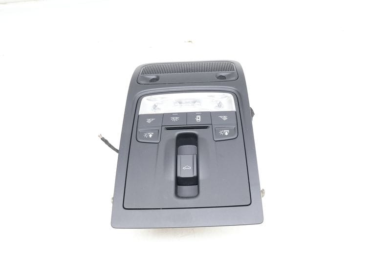 Dome Interior Light 8X0947135AK — Used (SKU 665555)