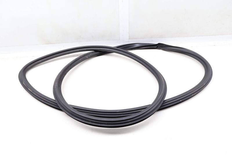 Inner Door Seal / Weather Stripping 8U0831721A — Used (SKU 635594)