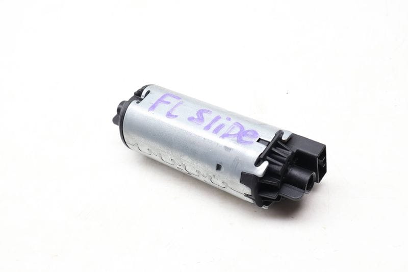 Slide Seat Motor 8U0881183 — Used (SKU 665729)