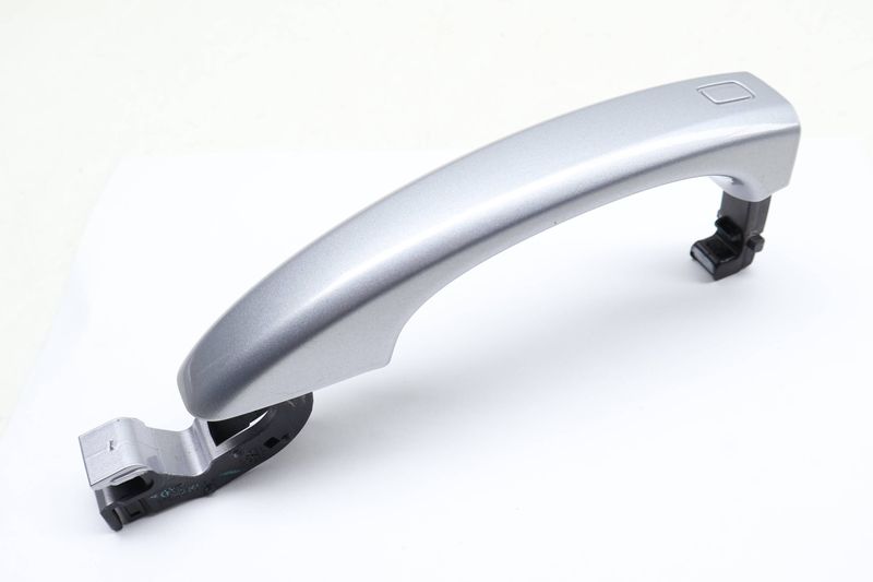 Exterior Door Handle 8T0837205A — Used (SKU 635562)