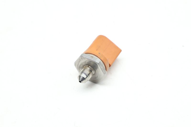 Fuel Pressure Sensor 06J906051D — Used (SKU 665809)
