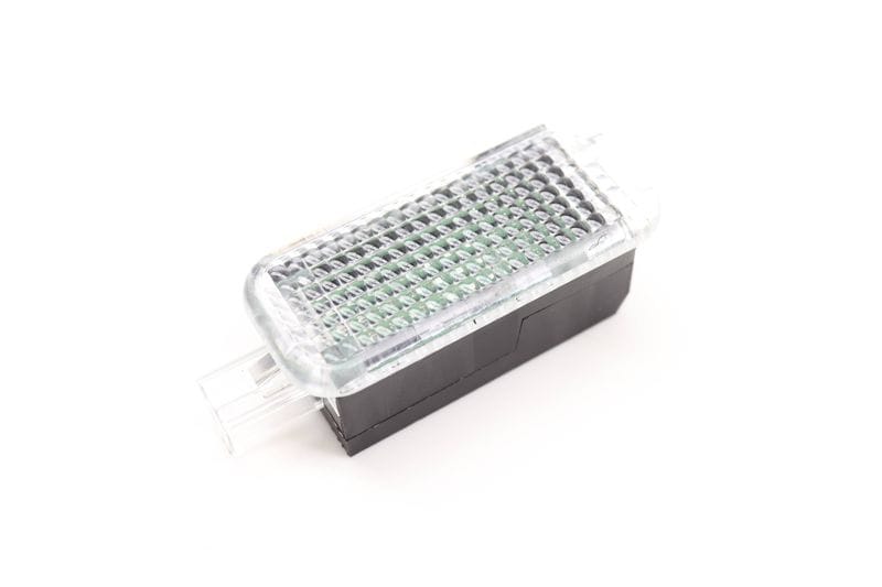 Interior LED Light 8J0947409 — Used (SKU 564665)
