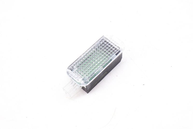 Interior LED Light 8J0947409 — Used (SKU 665665)