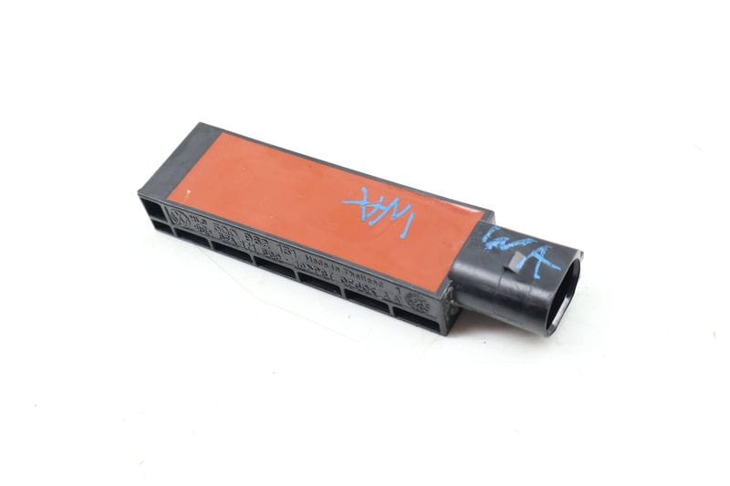 Kessy / Keyless Entry Antenna 5Q0962131 — Used (SKU 665711)
