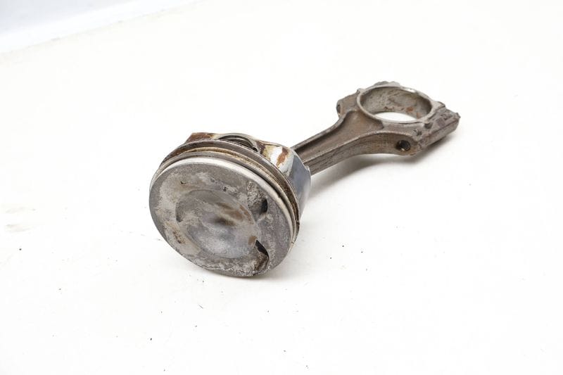 Piston w/ Connecting Rod 06H107065DP — Used (SKU 635678)