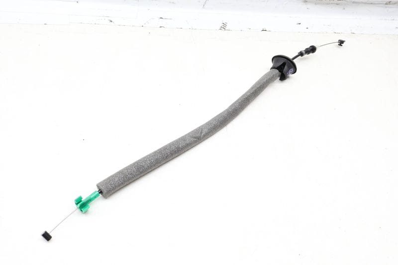 Door Handle Release / Bowden Cable 8U0839085 — Used (SKU 665570)