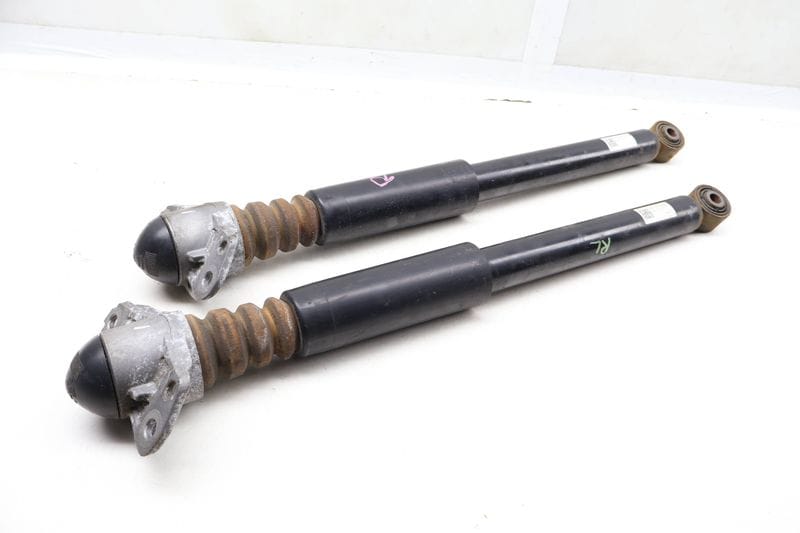 Strut / Shock Absorber Set 5N0512011BT — Used (SKU 635664)