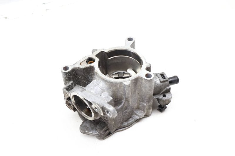 Vacuum Pump 06J145100N — Used (SKU 665751)