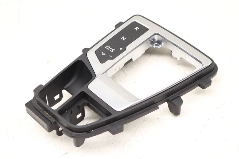 Automatic Shift Selector Cover / Circuit Board 80B713111C — Used (SKU 536808)