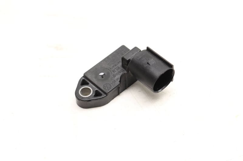 Brake Light Sensor / Switch 1K0945459C — Used (SKU 537146)