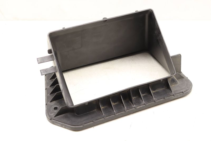 Cabin Air Intake / HVAC Duct 80B819904D — Used (SKU 537338)