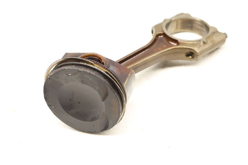 Piston w/ Connecting Rod 06L107065BR — Used (SKU 537278)