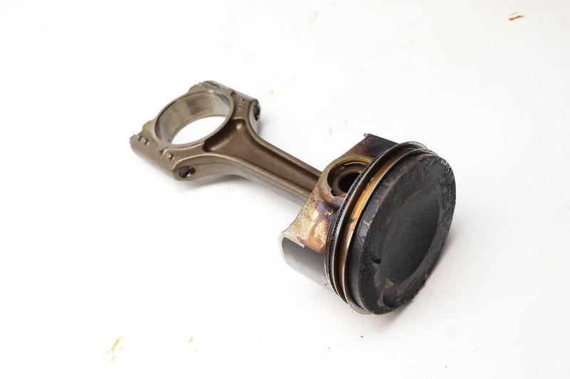 Piston w/ Connecting Rod 06L107065BR — Used (SKU 624407)