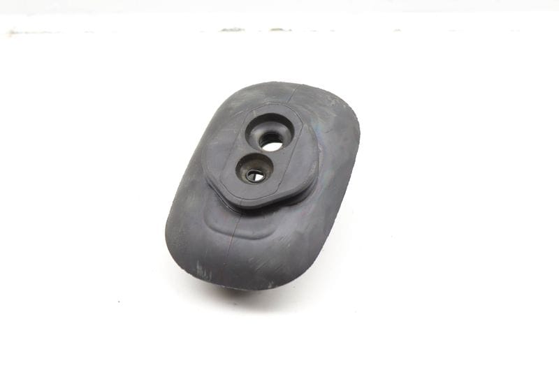 AC Evaporator Housing Sealing Cap / Cover 4M0820751 — Used (SKU 588834)