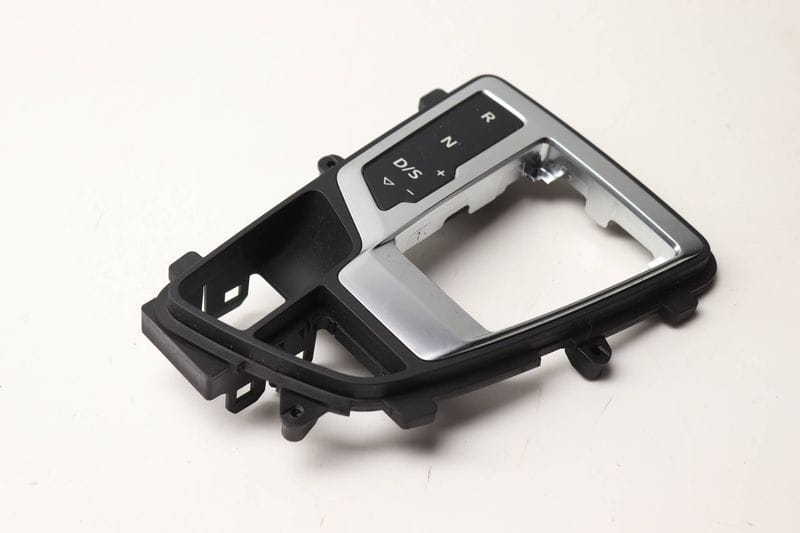 Automatic Shift Selector Cover / Circuit Board 4M1713111F — Used (SKU 598022)