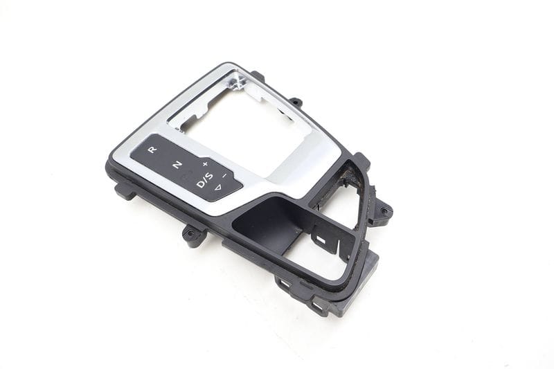 Automatic Shift Selector Cover / Circuit Board 4M1713111F — Used (SKU 724239)