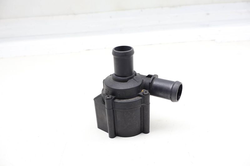 Auxiliary Water / Coolant Pump 06H121601M — Used (SKU 724293)
