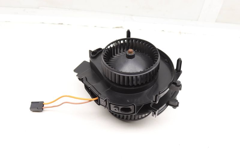 Blower Motor / Fan 4M1820021 — Used (SKU 588683)