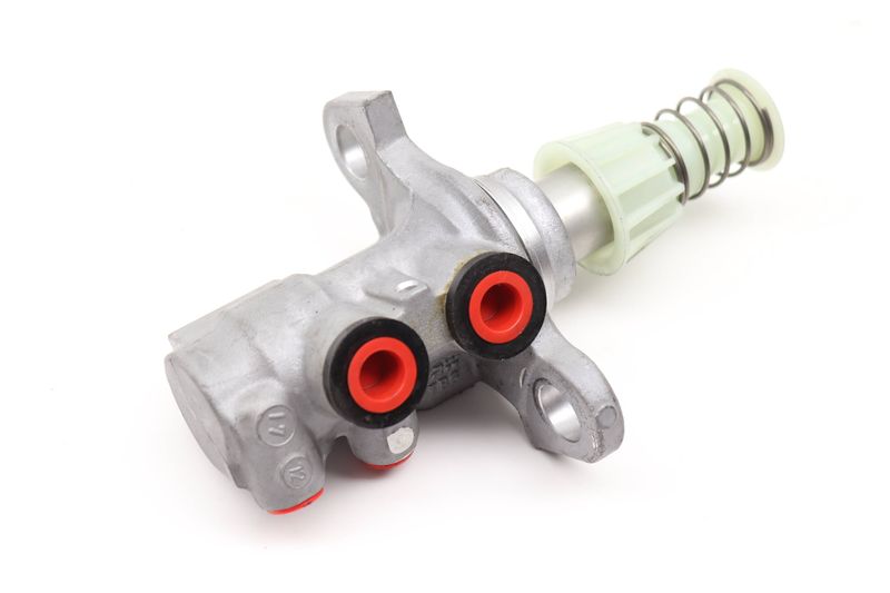 Brake Master Cylinder 4M0611021A — Used (SKU 571624)