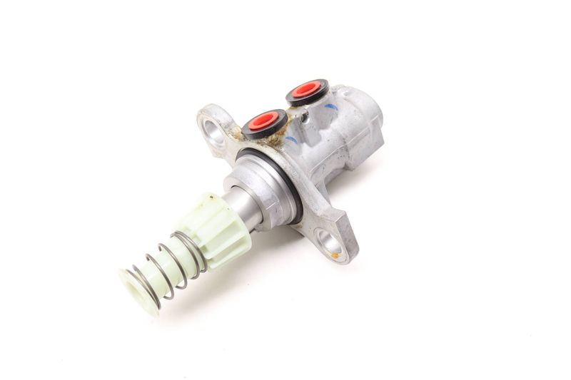 Brake Master Cylinder 4M0611021A — Used (SKU 598244)