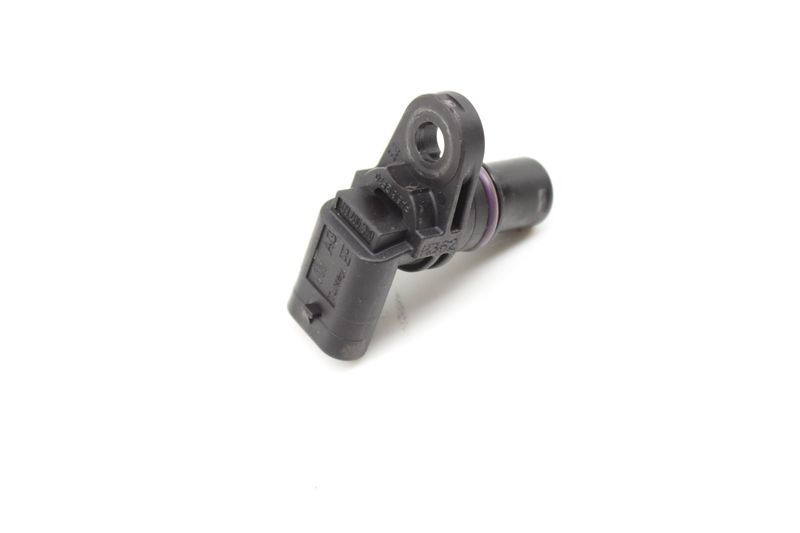 Cam / Camshaft Position Sensor 04C907601 — Used (SKU 571478)