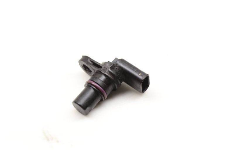 Cam / Camshaft Position Sensor 04C907601 — Used (SKU 588864)