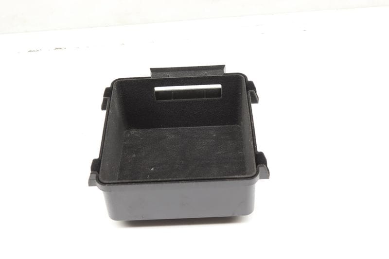 Center Console Storage Bin / Tray 4M0864981 — Used (SKU 588638)