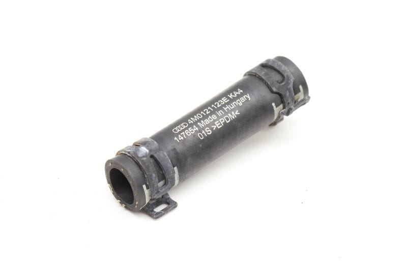 Coolant / Water Hose 4M0121123E — Used (SKU 571761)