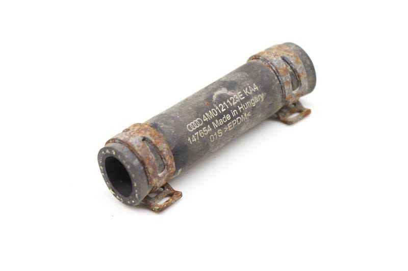 Coolant / Water Hose 4M0121123E — Used (SKU 571778)