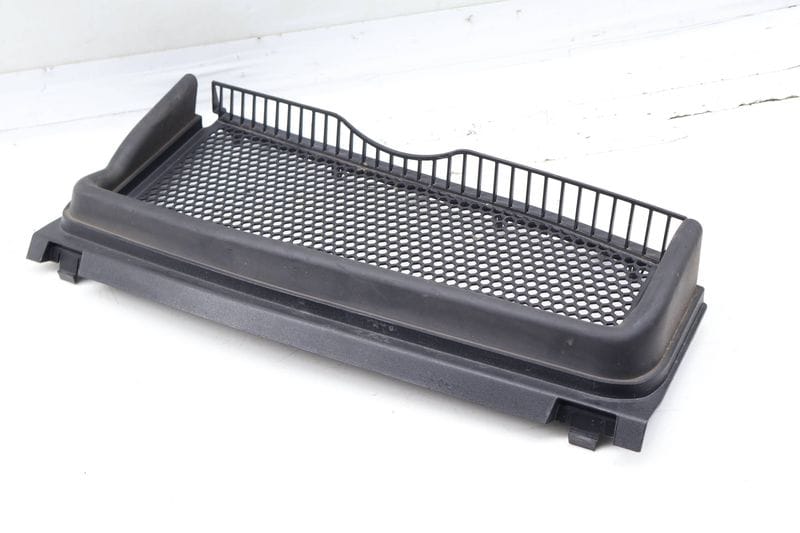 Cowl / Firewall Cover Grille 4M1819154A — Used (SKU 724488)