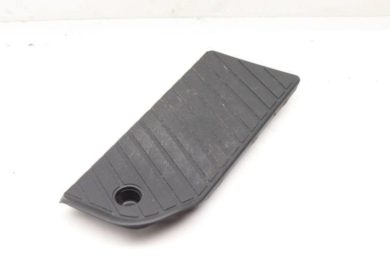 Dead Pedal / Foot Rest Cover 4M1864777A — Used (SKU 588622)