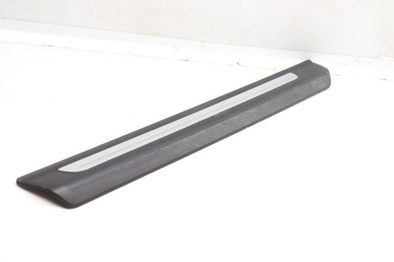 Door Sill / Scuff Panel 4M0853373A — Used (SKU 588713)