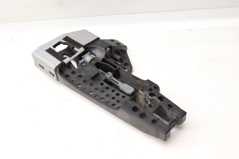 Exterior Door Handle Bracket 4M1837885A — Used (SKU 588709)