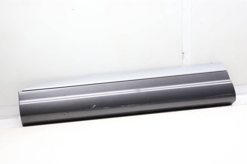 Lower Door Molding / Blade 4M0853959G — Used (SKU 724451)