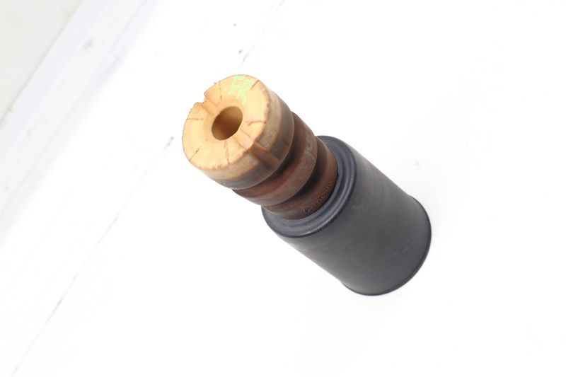 Strut / Shock Rubber Stop 8R0412131D — Used (SKU 724630)