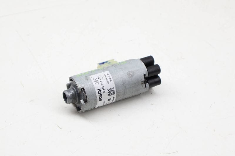 Slide Seat Motor (LONGITUDINAL) 8S8881183A — Used (SKU 724576)