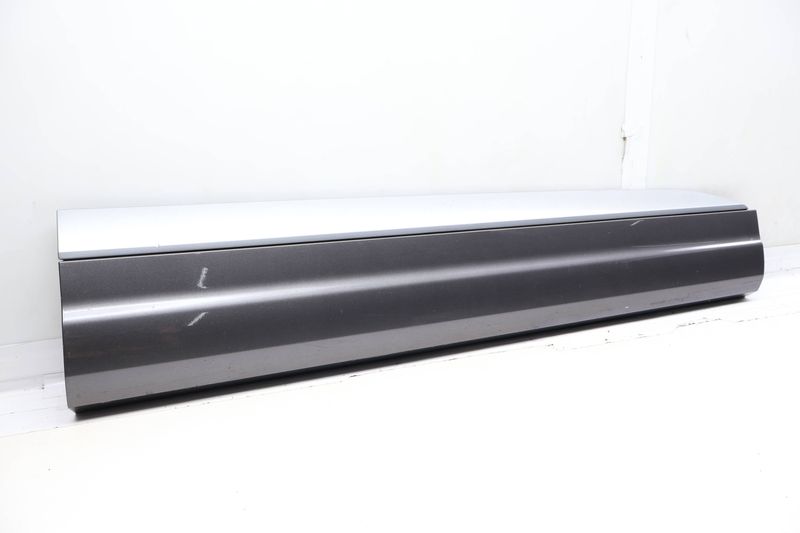 Lower Door Molding / Blade 4M0853960G — Used (SKU 724452)