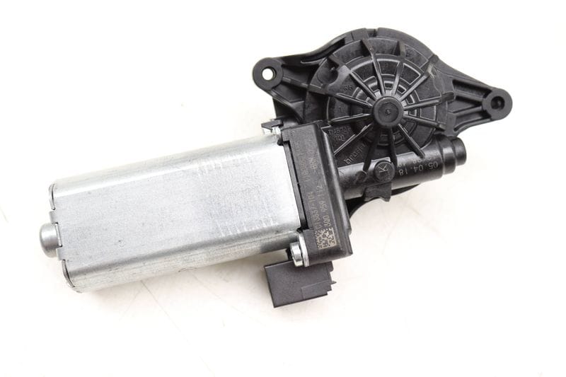 Rear Tilt / Height Seat Motor 3Q0959112 — Used (SKU 506005)