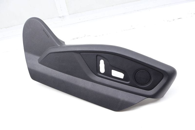 Seat Switch Trim Panel 4M0881326B — Used (SKU 724383)