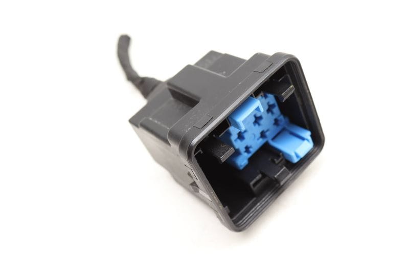 Fuse Box / Relay Housing 8W0937124A — Used (SKU 505632)