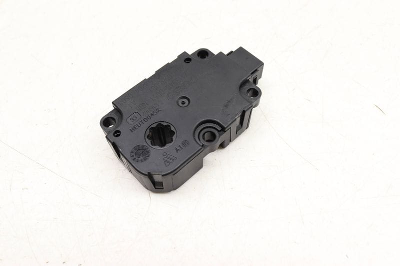 HVAC Flap / Servo Air Motor / Actuator 4M0820511 — Used (SKU 505600)