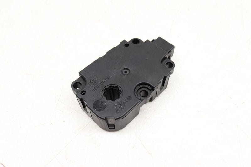 HVAC Flap / Servo Air Motor / Actuator 4M0820511 — Used (SKU 505604)